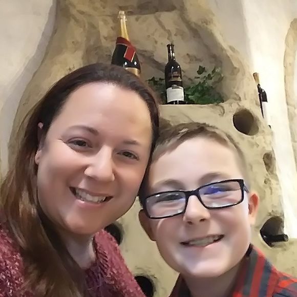 Meet your Posher, Kimberly - Picture 1 of 1